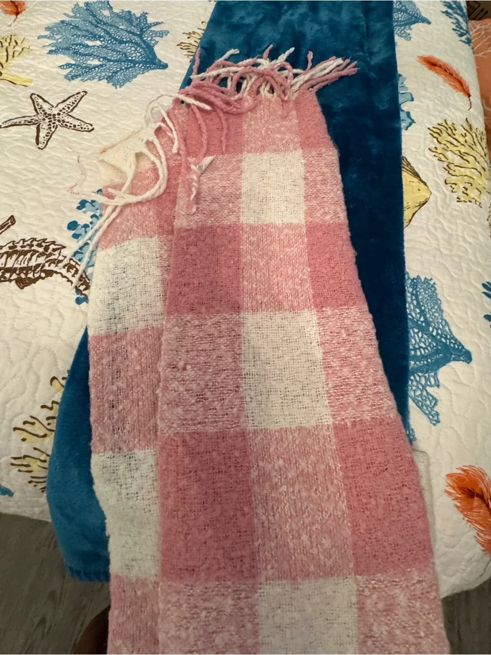 Source Unknown cozy knit
